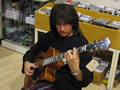 Michael Angelo Batio chez Guitare Village