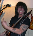 Michael Angelo Batio chez Guitare Village