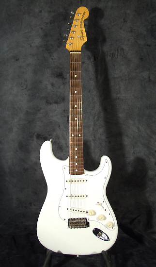 http://www.guitare-village.com/occasion/_images/2011/20111114/squier.jpg