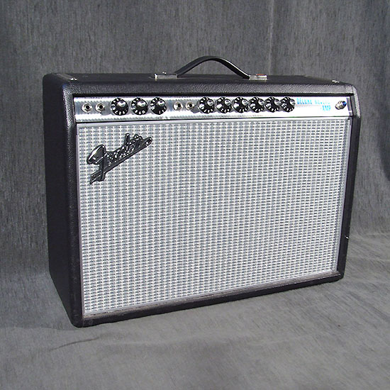 Fender Deluxe Reverb Amp RI 68