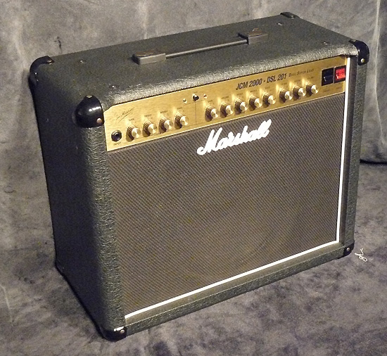 Marshall JCM 2000