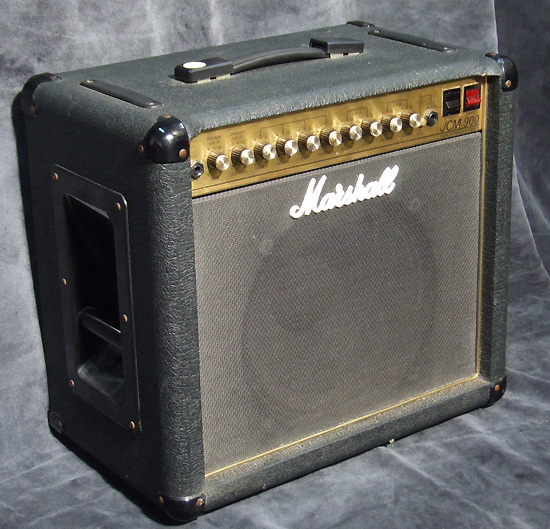 Marshall JCM 900