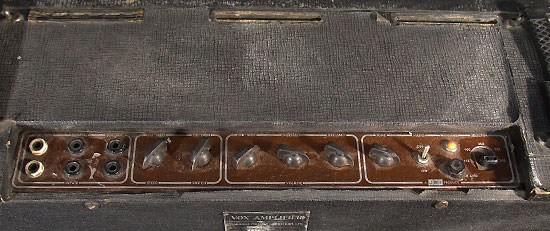 Vox AC 30 JMI de 1963 en l'état à restaurer