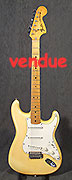 D8151 Fender Stratocaster 1975