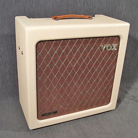 Vox AC15 Tv Front Model AC15H1TVM