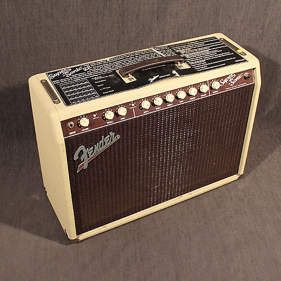 Fender Super Sonic 22