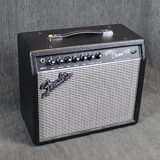 Fender Vibro Champ XD