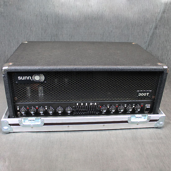 Sunn 300T avec flightcase