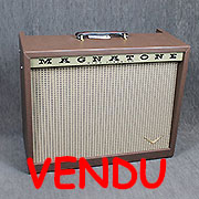 Magnatone Varsity Reverb avec housse et footswitch