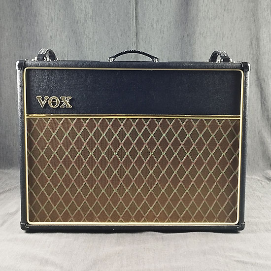 Vox AXC30 CC2 Custom Classic avec housse