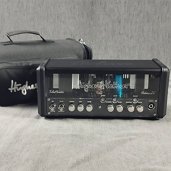 Hughes et Kettner Tube Meister Deluxe 20 avec footswitch