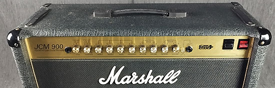 Marshall JCM900 avec footswitch