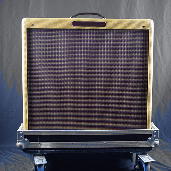 Fender 59 Bassman LTD en flightcase