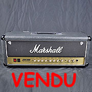 Marshall JCM 2000 avec footswitch