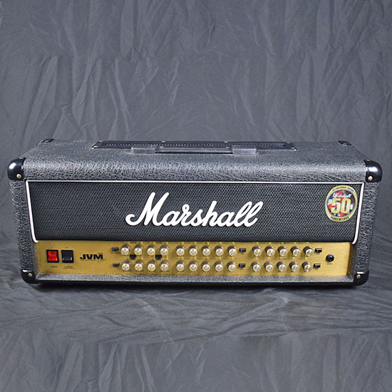 Marshal JVM 410 avec housse et fooswitch