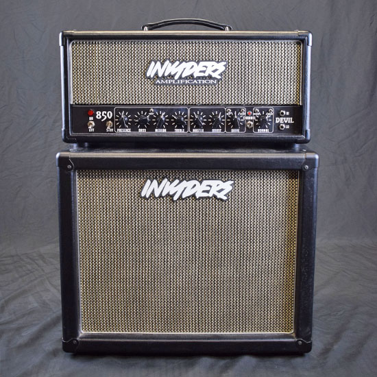 INVADERS 850 DEVIL HEAD AVEC FOOTSWITCH et CABINET EMINENCE THE GOVERNOR 1X12