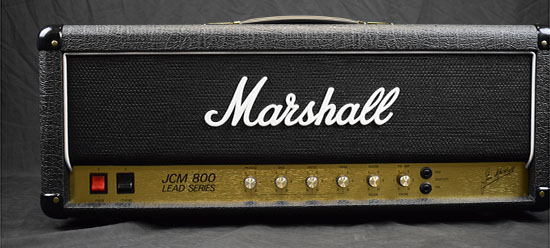 MARSHALL JCM 800 AVEC FLIGHTCASE